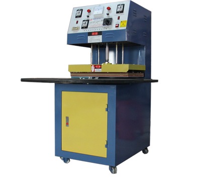 螺絲吸塑包裝機(jī)