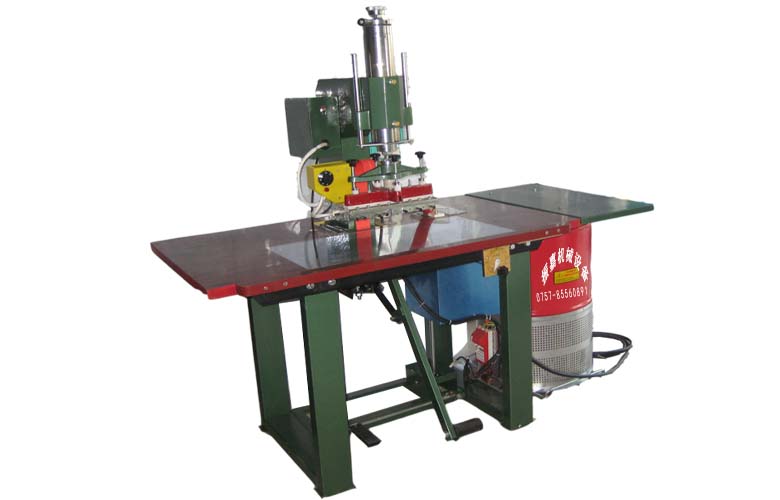 單邊高頻熱合機(jī) 單邊高頻熱合機(jī)